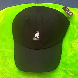 Kangol fashion outdoor cap, embroidered with strap to fit all Humans! Black